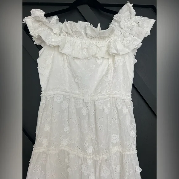 Astr White Off-Shoulder Midi Dress - Picture 6 of 10